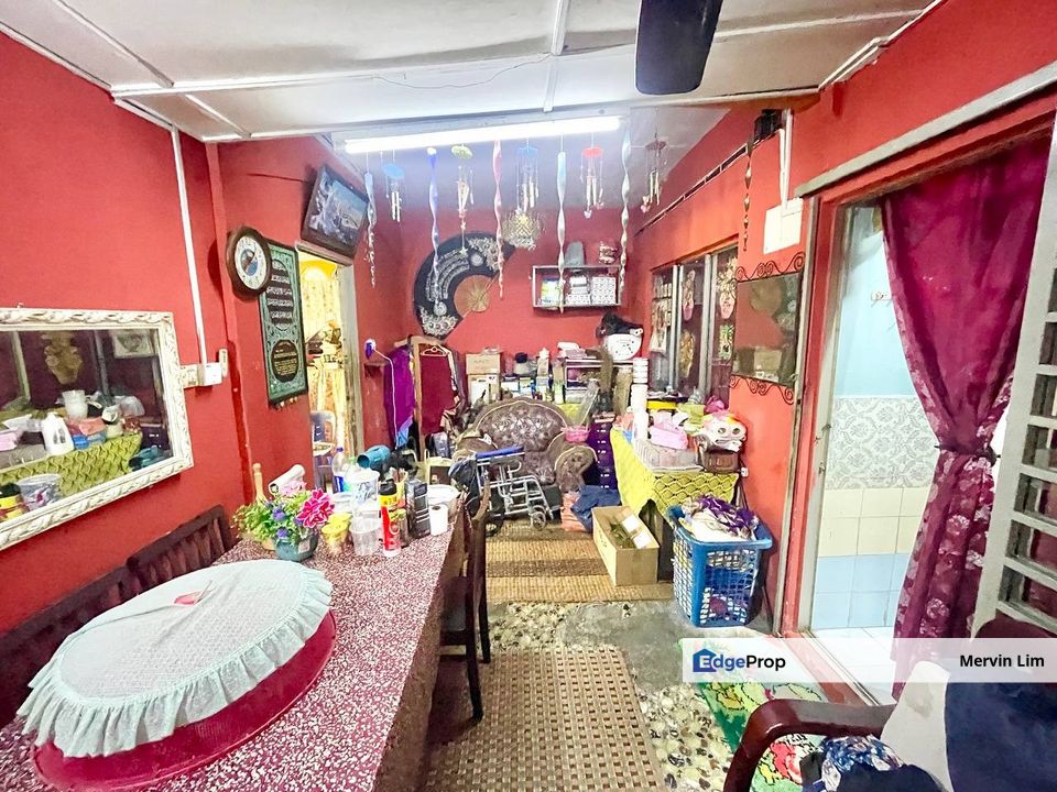 Seremban Taman Bukit Zamrud Rumah Teres Setingkat untuk Dijual Renovated Temiang Negeri Sembilan, Negeri Sembilan, Seremban