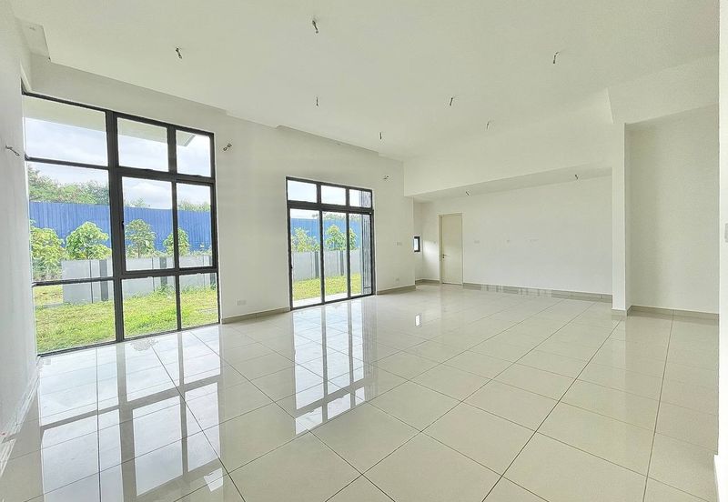 Broadleaf Residences, Hometree