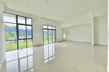 Broadleaf Residences, Hometree