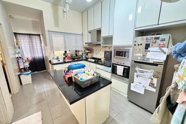 Avis 2 @ Setia Alam Sari