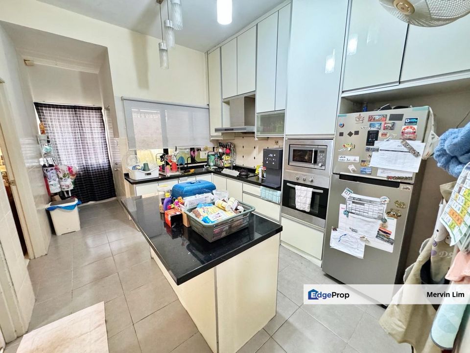 Bangi Setia Alam Sari 2 Storey Superlink House for sale Renovated Kitchen cabinet Bandar Baru Bangi, Selangor, Bangi