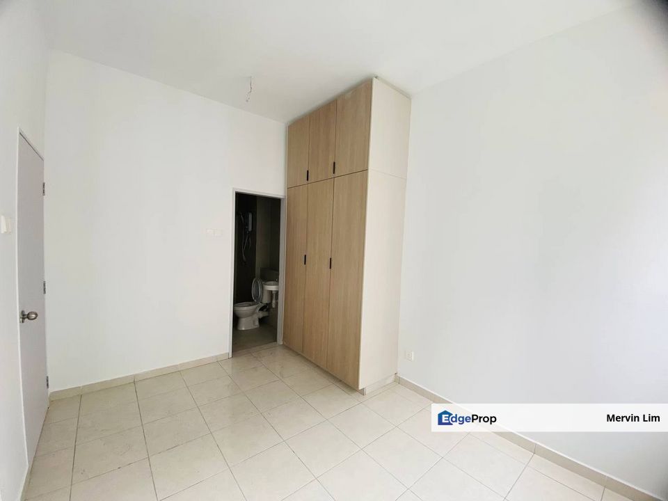 Bangi Residensi Adelia 3 Renovated unit for sale 2 Covered Parking freehold non bumi Bangi Avenue @ Kajang, Selangor, Bangi