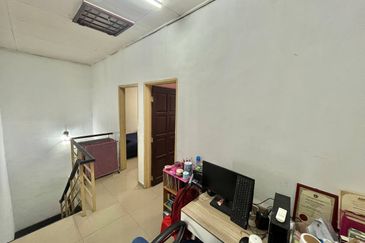 Taman Teluk Gedung Indah