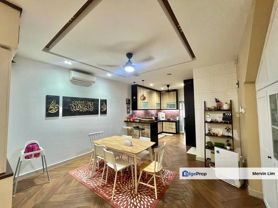 Sepang Evira Warisan Puteri 2 Storey house for sale Renovated Kitchen Cabinet Gate and guarded Selangor, Selangor, Sepang