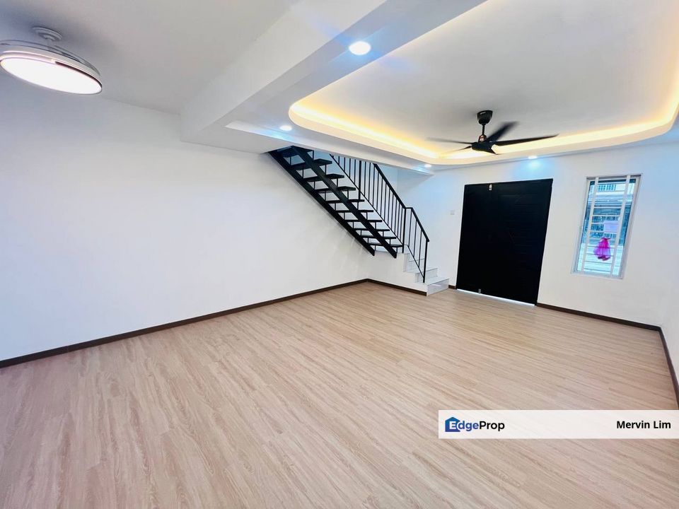 Semenyih Taman Sri Tanjung [End Lot] Double Storey Terrace house for sale Kitchen Extended Selangor, Selangor, Semenyih