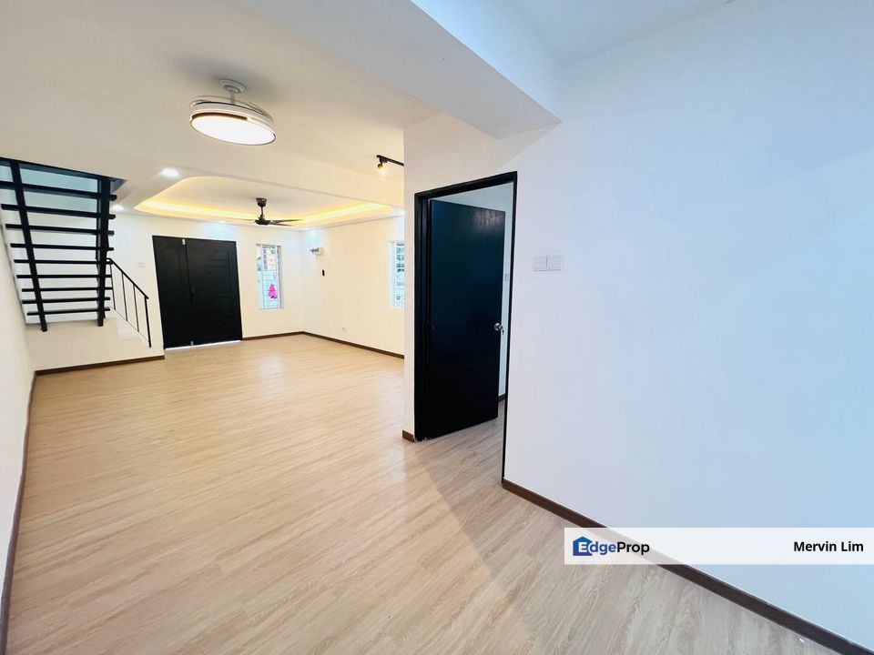 Semenyih Taman Sri Tanjung [End Lot] Double Storey Terrace house for sale Kitchen Extended Selangor, Selangor, Semenyih