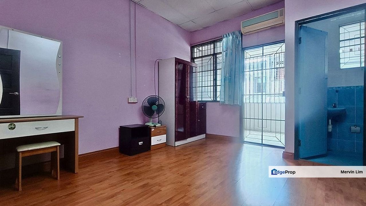 Seremban Taman Rasah Jaya 2 storey house for rent Kitchen Cabinets Fully Extended Negeri Sembilan, Negeri Sembilan, Seremban