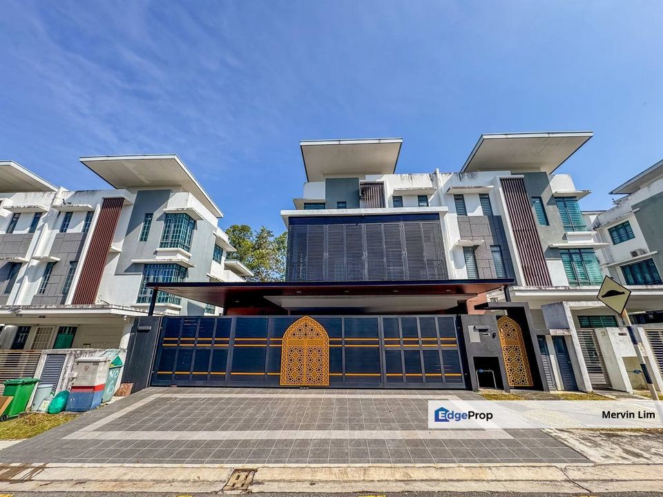 Bangi Lambaian Residence  3 Storey Semi D house for sale Renovated Swimming Pools Kajang Selangor, Selangor, Bangi