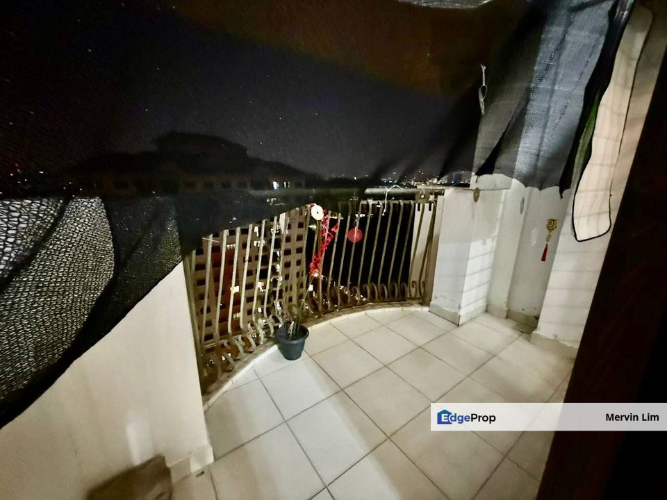 Puchong Jaya Avilla Apartment for sale CORNER unit Renovated freehold non bumi Puchong Selangor, Selangor, Puchong