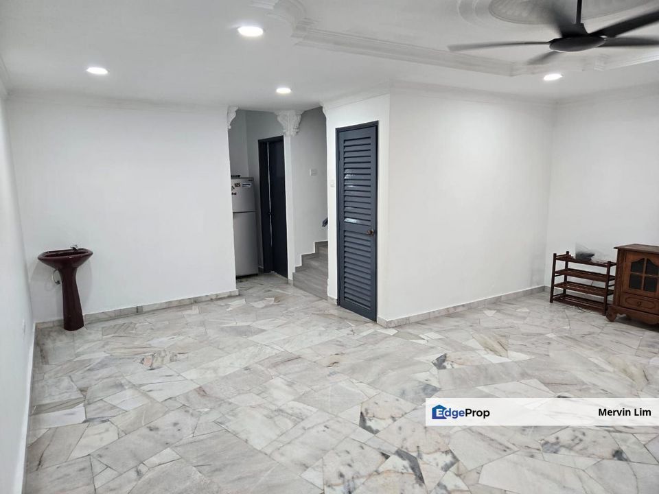 Seremban Taman Megah Oakland Double Storey Terrace house for rent partially furnished Negeri Sembilan, Negeri Sembilan, Seremban