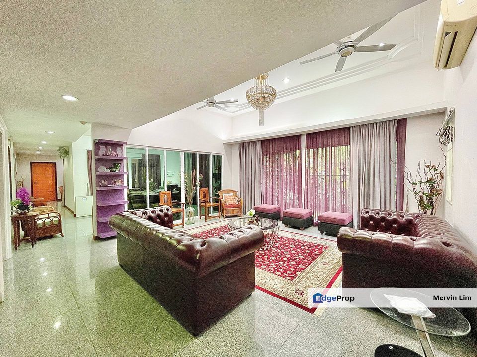 Bangi Taman Bangi Villa End Lot 1.5 Storey Bungalow house for sale Renovated Kitchen Cabinet Bangi, Selangor, Bangi