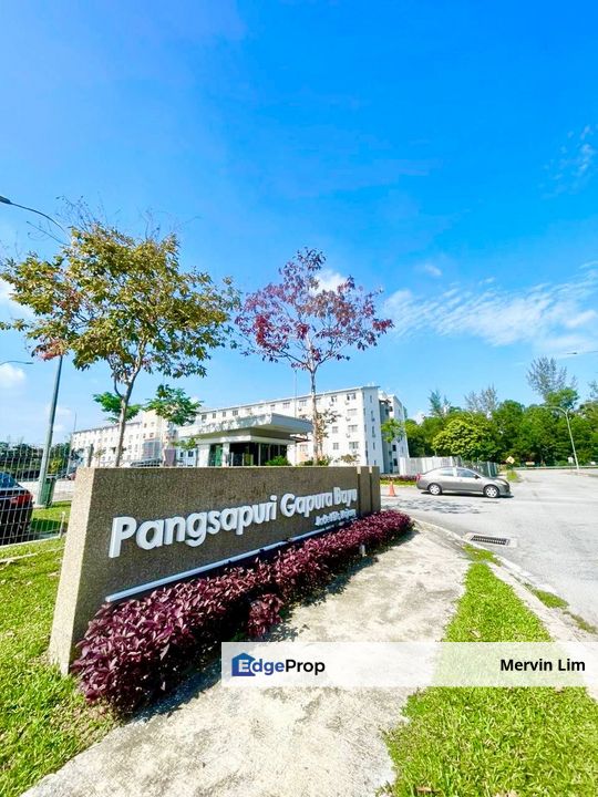 Pangsapuri Gapura Bayu Jade Hills for sale 24 hours security freehold non bumi Kajang Selangor, Selangor, Kajang