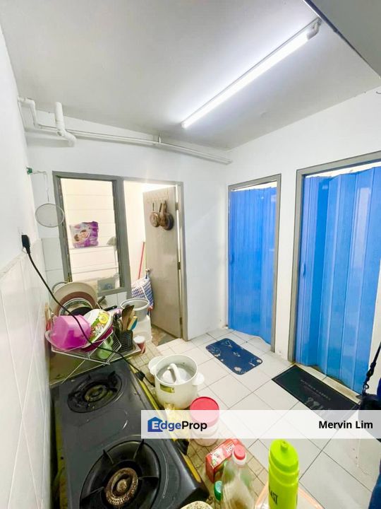 Pangsapuri Gapura Bayu Jade Hills for sale 24 hours security freehold non bumi Kajang Selangor, Selangor, Kajang