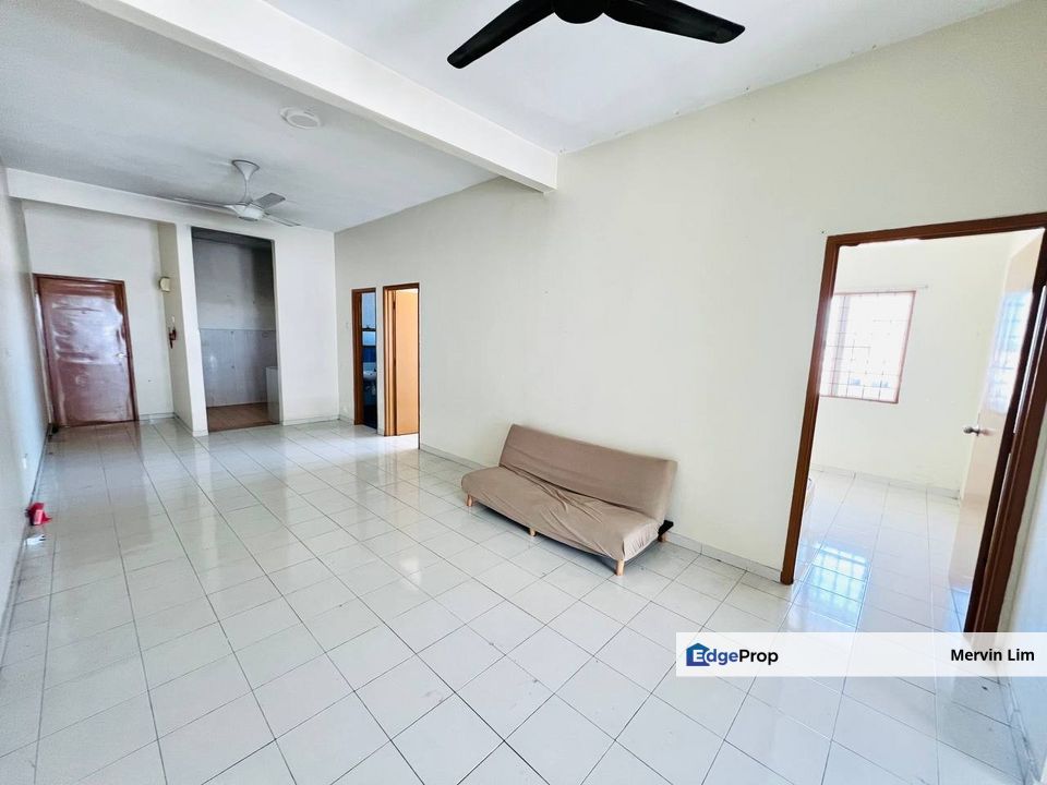 Bangi Green Villa Apartment for sale Partly Furnished Sungai Tangkas Kajang Selangor, Selangor, Bangi