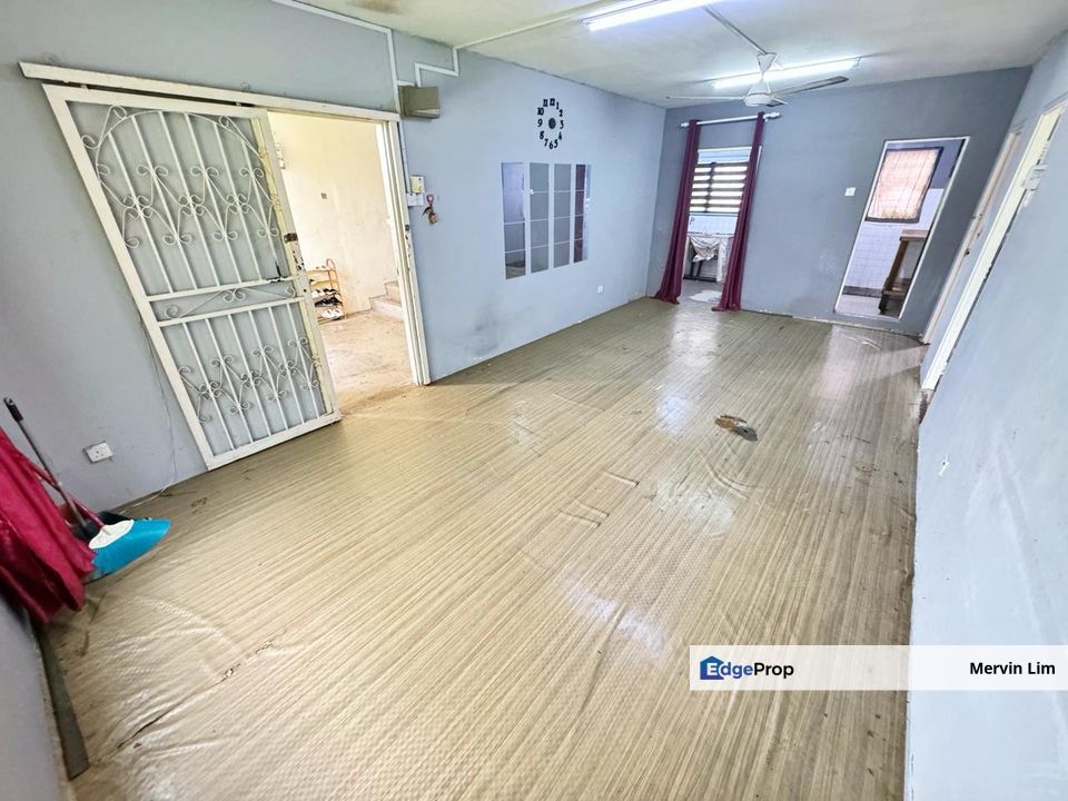 Bangi Flat PKNS Seksyen 16 LOW COST APARTMENT for sale Renovated unit with built-in kitchen cabinet Bangi, Selangor, Bangi