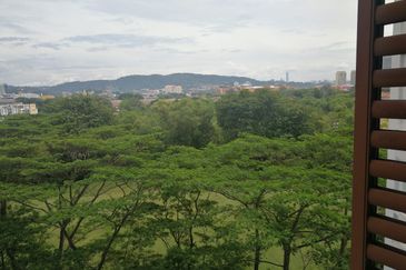 9 Bukit Utama