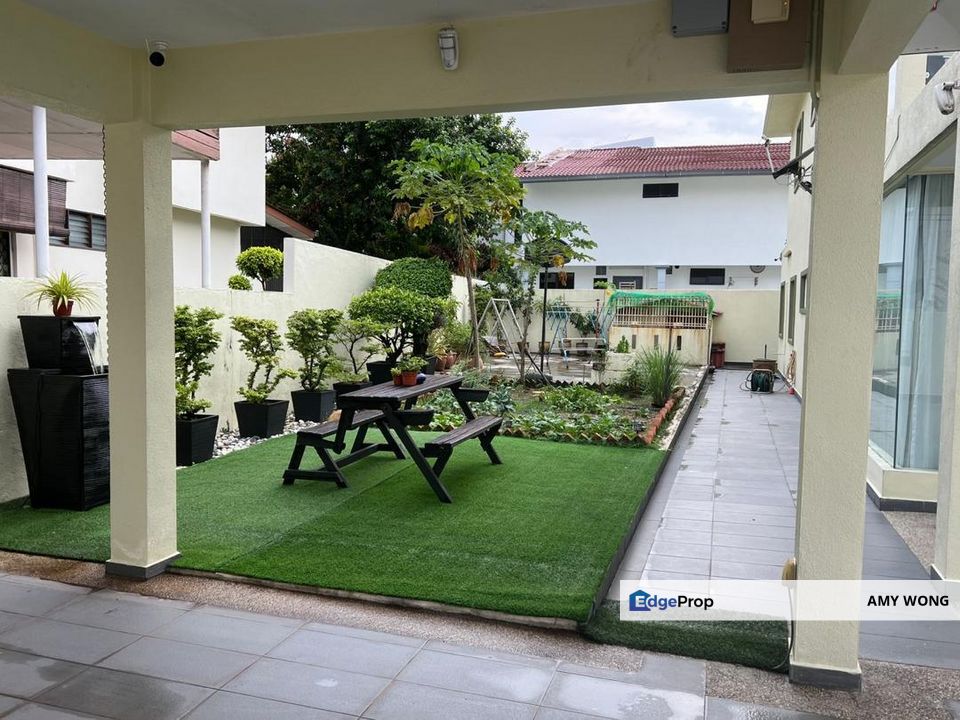 Bungalow Facing South, Section 19, Freehold, Land Size 6276sf , Selangor, Petaling Jaya