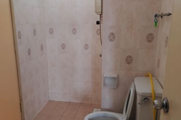 Mutiara Oriental Condominium