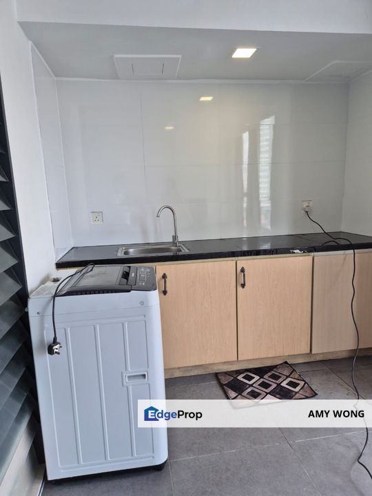 Soho 2 @ Empire Damansara, Petaling Jaya, 1.2km walking distance respectively to The Curve & Mrt Mutiara, Selangor, Petaling Jaya