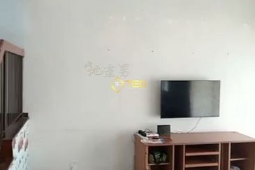 Taman Tepi Sungai ( Taman Teluk Pulai Indah )