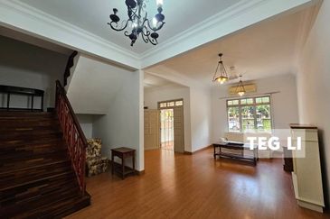 Kota Kemuning 2 Storey House Eria Renovated 22x75 Freehold Limited