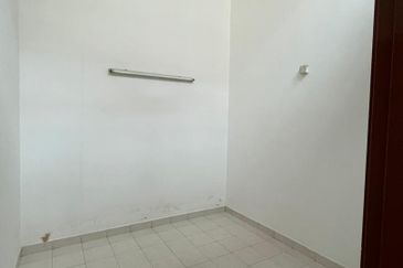 Jalan Makyong, Bandar Bukit Raja