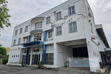 Kemuning Hills Industrial Land With 2 Factory 66000sf Shah Alam 