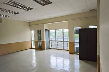 Setia Alam Prima Second Floor Shop Office 22x75 with partition 
