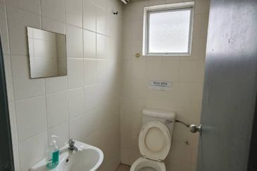 Setia Alam Prima Second Floor Shop Office 22x75 with partition 