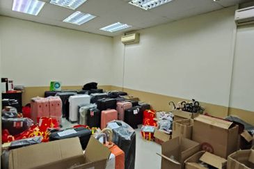 Setia Alam Prima Second Floor Shop Office 22x75 with partition 