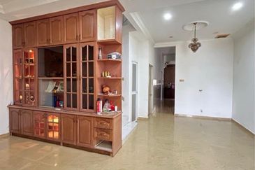 Shah Alam Seksyen 36 Near Kampung Jawa Klang 2 Storey House Facing Field 20x70 Freehold Renovated Extended Gated Guarded