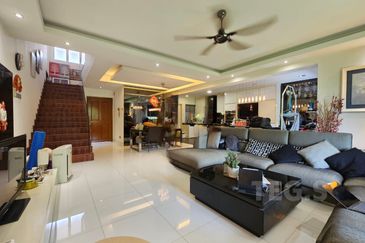 Antilla Lagoon Villa Kota Kemuning Duplex Townhouse 1787sf Freehold Fully Renovated Furnished Gated Guarded