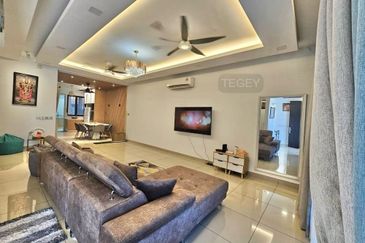 Full Renovated Furnished Extended Bandar Bukit Raja Klang Azira Double Storey House Facing No House 