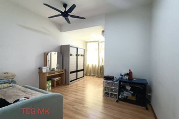 Grand Idaman Sentosa Klang 3 Storey House Superlink Non Flood Gated Guarded