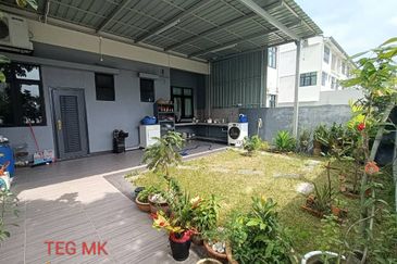 Grand Idaman Sentosa Klang 3 Storey House Superlink Non Flood Gated Guarded