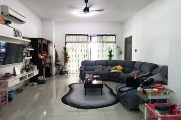 Grand Idaman Sentosa Klang 3 Storey House Superlink Non Flood Gated Guarded