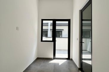 Freesia Residences @ Tropicana Aman