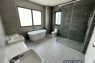 Freesia Residences @ Tropicana Aman