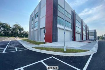 Jalan Bukit Kemuning