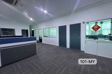 Jalan Bukit Kemuning