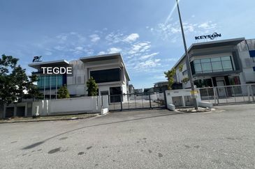 Gateway 16, Bandar Bukit Raja