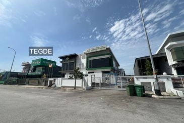 Gateway 16, Bandar Bukit Raja