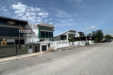 Gateway 16, Bandar Bukit Raja