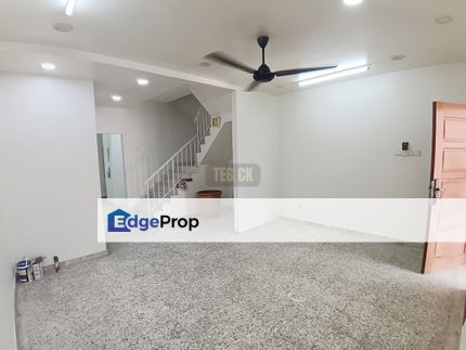 Taman Klang Utama Double Storey House 16x55 Non Flood Chinese Area Facing Open Area , Selangor, Klang