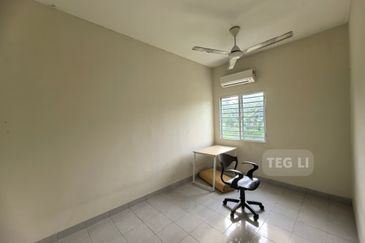 Greenhills Bukit Rimau Double Storey House 18x62.5 Gated Guarded Freehold 