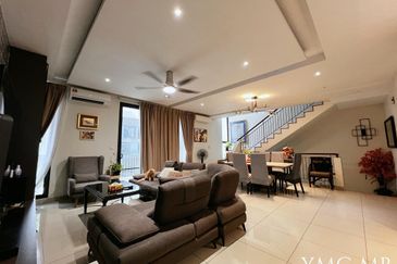 Lucent Residence @ twentyfive.7