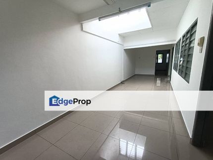 Newly Refurbished Renovated Taman Melawis Klang Single Storey House 20x80 3 Bedrooms 2 Baathrooms, Selangor, Klang