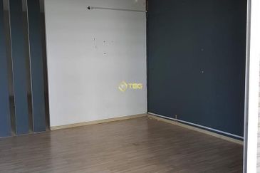 Alam Idaman Shah Alam First Floor Shop Office Freehold 4.62% Roi Tenanted Non Bumi Lot 