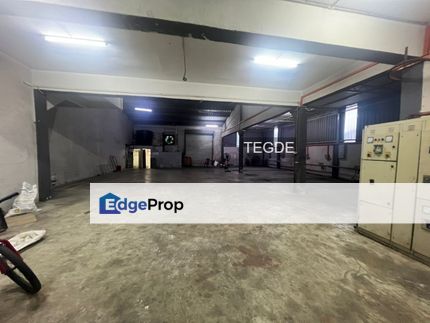 Taman Klang Utama 1.5 Storey Factory Warehouse Extended 52x66 200amp, Selangor, Klang