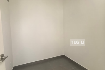 Broadleaf (alam Kemuning)